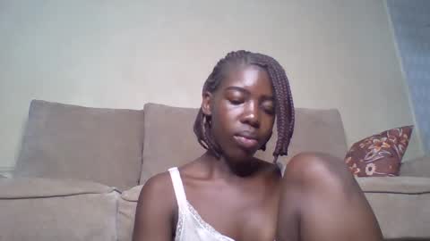 Snapshot of prettyzuzu chatting on 09/25/25, 08:51 prettyzuzu online show from 09/25/25, 08:51