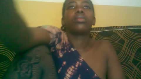 Snapshot of prettyzuzu chatting on 10/28/25, 06:39 prettyzuzu online show from 10/28/25, 06:39