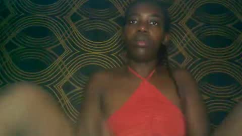 Snapshot of prettyzuzu chatting on 10/31/25, 01:50 prettyzuzu online show from 10/31/25, 01:50