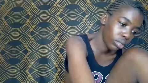 Snapshot of prettyzuzu chatting on 11/10/25, 08:13 prettyzuzu online show from 11/10/25, 08:13