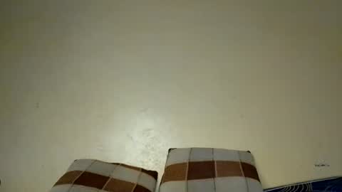 Snapshot of prettyzuzu chatting on 12/13/25, 08:36 prettyzuzu online show from 12/13/25, 08:36