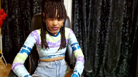 Snapshot of priceless_sexy chatting on 01/29/25, 03:04 priceless_sexy online show from 01/29/25, 03:04