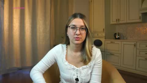 Liza online show from 10/25/25, 03:14