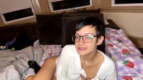 Snapshot of princ3ssarii chatting on 11/21/25, 04:55 Princess Arii online show from 11/21/25, 04:55