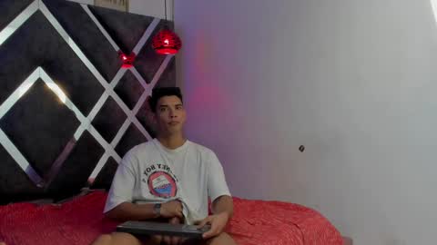 prince_arthur77 online show from 01/03/25, 04:06