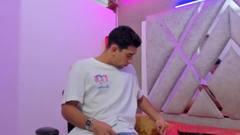 prince_arthur77 online show from 01/09/25, 12:41