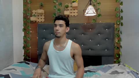 prince_arthur77 online show from 01/31/25, 03:44