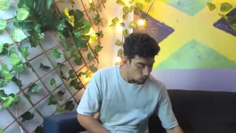 prince_arthur77 online show from 09/19/25, 07:58