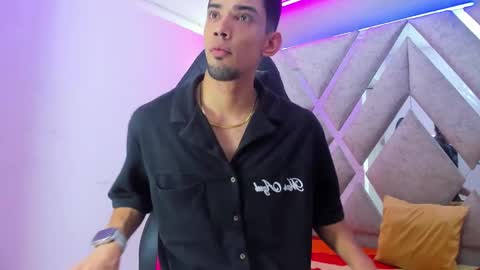 prince_arthur77 online show from 11/25/25, 01:00