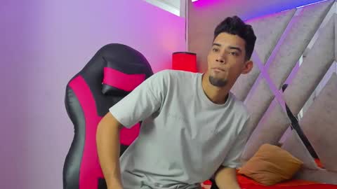 prince_arthur77 online show from 11/28/25, 01:58