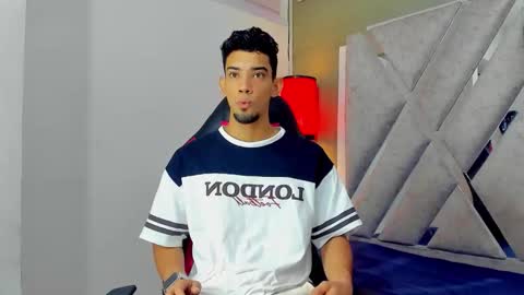 prince_arthur77 online show from 12/02/25, 01:05