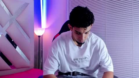 prince_arthur77 online show from 07/21/26, 02:19