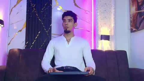 prince_arthur77 online show from 07/24/26, 01:53
