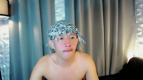 Snapshot of prince_zaijan chatting on 10/17/25, 02:52 Prince Zaijan online show from 10/17/25, 02:52