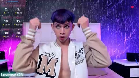 Snapshot of princeapolo_anki chatting on 11/07/25, 08:31 Prince online show from 11/07/25, 08:31