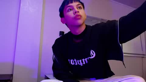 Snapshot of princeapolo_anki chatting on 11/22/25, 07:57 Prince online show from 11/22/25, 07:57