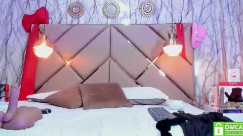 ANIEE online show from 12/04/25, 01:42