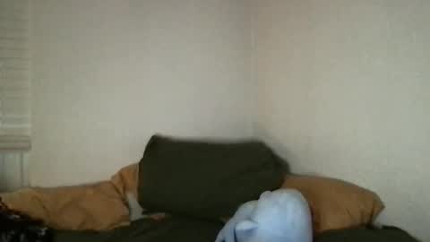 Snapshot of princess_liz chatting on 04/09/26, 02:00 Lizzie online show from 04/09/26, 02:00