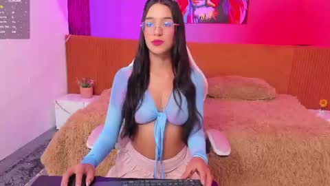 Mia online show from 06/16/26, 01:30