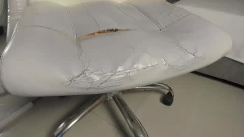 Snapshot of princess_tokyo_ chatting on 10/24/25, 06:32 princess_tokyo_ online show from 10/24/25, 06:32