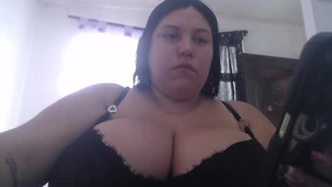 Snapshot of princessa14 chatting on 11/04/25, 12:15 Princess online show from 11/04/25, 12:15