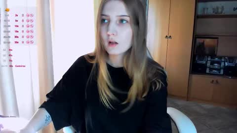 princessaalicc online show from 10/22/25, 09:20