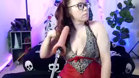 PrincessAlaska online show from 10/13/25, 07:52