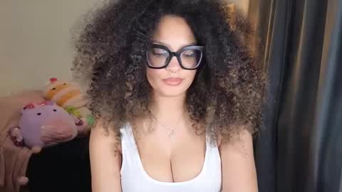 Snapshot of princessamberrrxo chatting on 12/05/24, 04:01 Amber online show from 12/05/24, 04:01