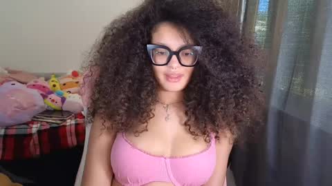 Snapshot of princessamberrrxo chatting on 02/19/25, 08:10 Amber online show from 02/19/25, 08:10