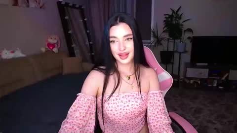 princessamira1 online show from 10/22/25, 02:50