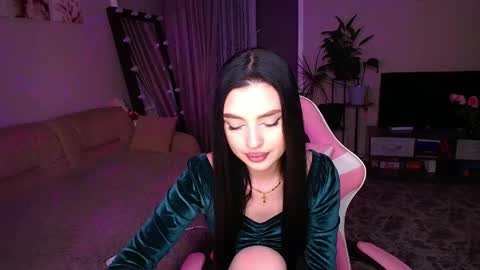 princessamira1 online show from 11/23/25, 03:01