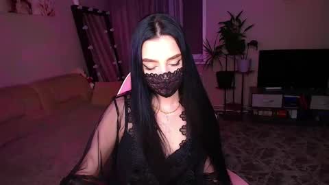 princessamira1 online show from 11/25/25, 03:01
