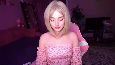 princessamira1 online show from 02/19/26, 03:52