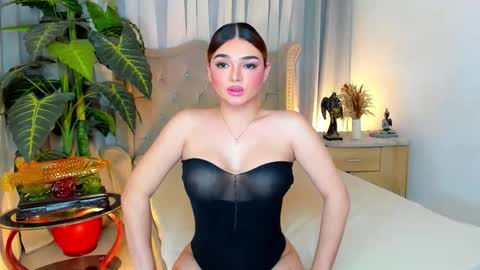 Snapshot of princesshugecumontop chatting on 11/16/25, 12:11 PrincessDONT FORGET TO FOLLOW ME online show from 11/16/25, 12:11