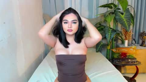 Snapshot of princesshugecumontop chatting on 02/19/26, 11:06 PrincessDONT FORGET TO FOLLOW ME online show from 02/19/26, 11:06
