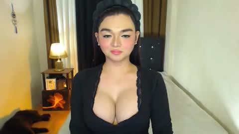 Snapshot of princesshugecumontop chatting on 06/01/26, 01:29 PrincessDONT FORGET TO FOLLOW ME online show from 06/01/26, 01:29