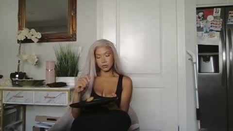 Snapshot of princesskimami chatting on 10/02/25, 04:14 princesskimami online show from 10/02/25, 04:14