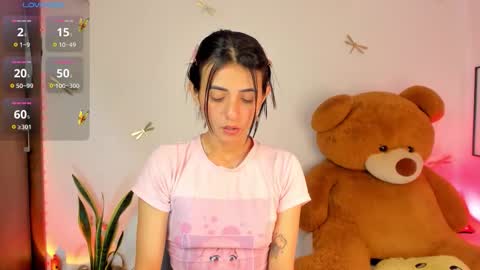 princessluna_14 online show from 12/18/25, 08:48
