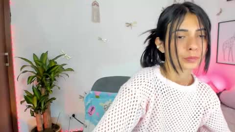 princessluna_14 online show from 02/04/26, 09:09