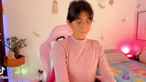 princessluna_14 online show from 06/25/26, 09:08