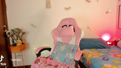 princessluna_14 online show from 07/15/26, 09:31