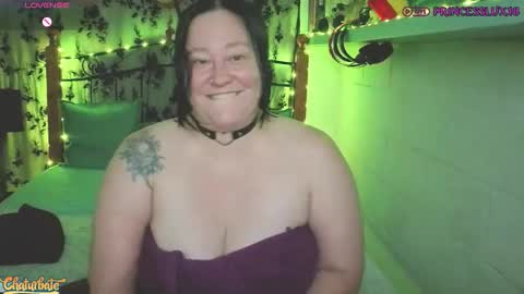 Lux Alot Luxi online show from 02/11/26, 08:03