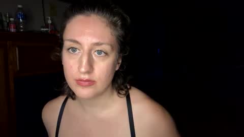 Snapshot of princessmo95 chatting on 09/22/25, 03:52 princessmo95 online show from 09/22/25, 03:52