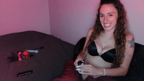 Naomi  online show from 08/03/26, 03:38