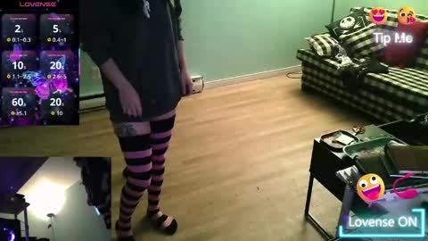 Snapshot of princesstyff chatting on 09/30/25, 11:15 Tyff et Blast online show from 09/30/25, 11:15