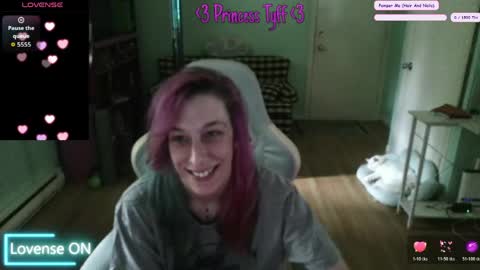 Snapshot of princesstyff chatting on 05/08/26, 02:55 Tyff et Blast online show from 05/08/26, 02:55