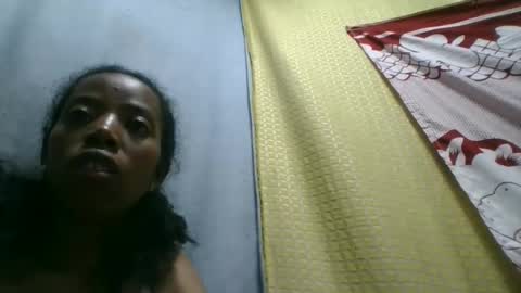 Snapshot of prisca880319 chatting on 04/15/26, 06:48 prisca880319 online show from 04/15/26, 06:48