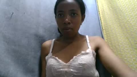 Snapshot of prisca880319 chatting on 04/17/26, 10:18 prisca880319 online show from 04/17/26, 10:18