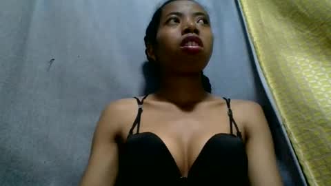 Snapshot of prisca880319 chatting on 04/30/26, 08:09 prisca880319 online show from 04/30/26, 08:09
