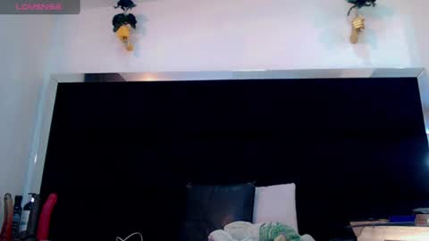 Snapshot of priscilarainbow chatting on 07/12/26, 01:57 priscilarainbow online show from 07/12/26, 01:57